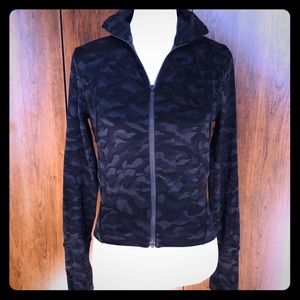 Lululemon Cropped Camo Jacket